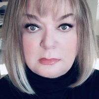 Deborah Hanson - @ddebhanson Twitter Profile Photo