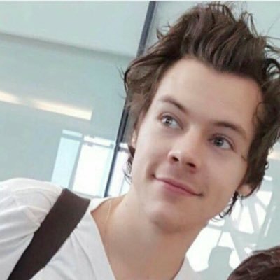 joyfuljoonie's profile picture. it smells like updog