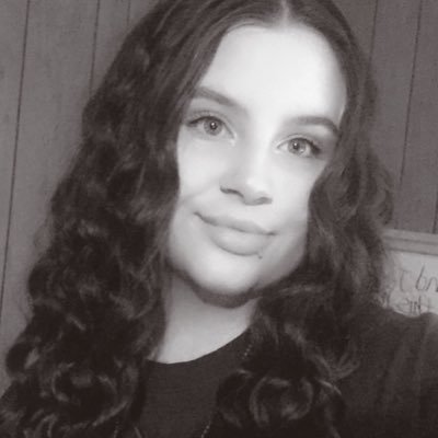 AprilUlicnik's profile picture. 18yo living life