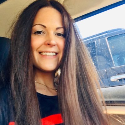 Ta dah! I’m Kristin! ATX born and raised. Happiness is all around us. It’s been there all along.
POSHMARK Closet: @ikristin !!