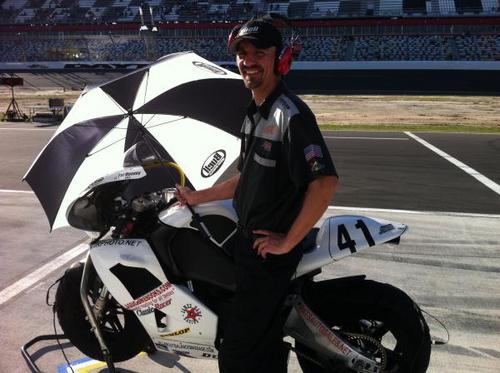 bearracing's profile picture. Just a pretty cool guy who loves motorcycle racing!