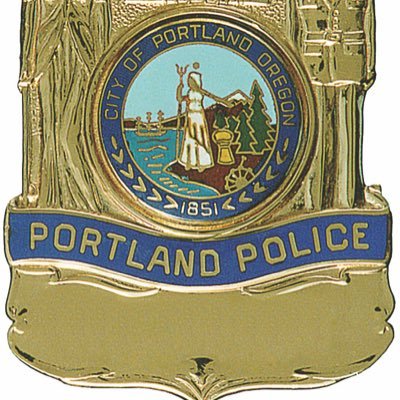 Media relations for the Portland Police Bureau. We 👏🏻 value👏🏻 our 👏🏻 media 👏🏻 partners 👏🏻