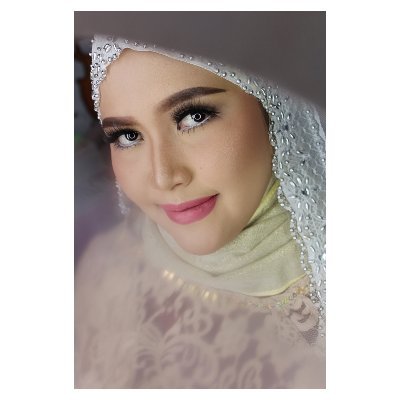 a Wife From Sandy Irawan Syahputra
a Mom of Daughter Sarah Adlina Fauziah