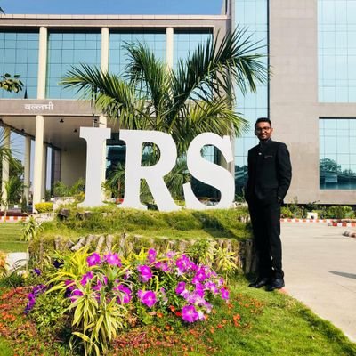 Indian Revenue Service I
Pharmacist I
Banker