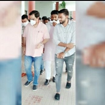 🟠Ex. Student Leader Dayanand College, Hisar (ABVP & DSC Youth Club) 🇮🇳
⚪https://t.co/jbsQ5TEOcU (N.M.), B.Ed, https://t.co/IhoKLDCbGr (Physics)
🟢Work in Diff. Organization fr Social Welfare
