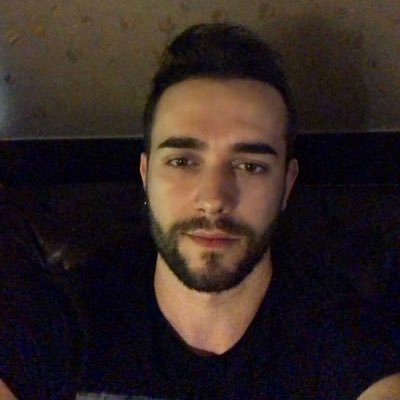 alperyldzz17's profile picture. 