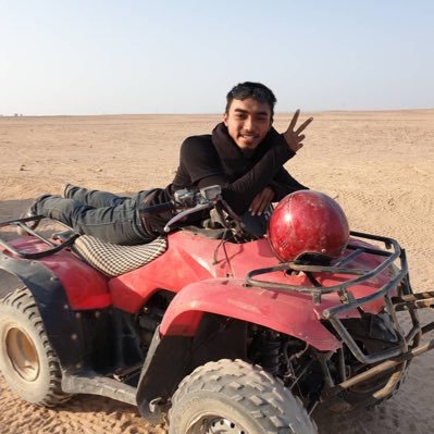 illhamhafiz's profile picture. Know your worth !