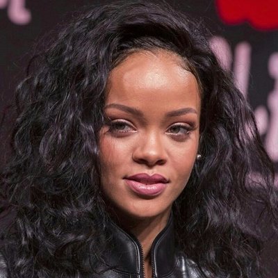 I Rodyn Rihanna fenty from westbury road origin new York city U S was bun February 20/1988