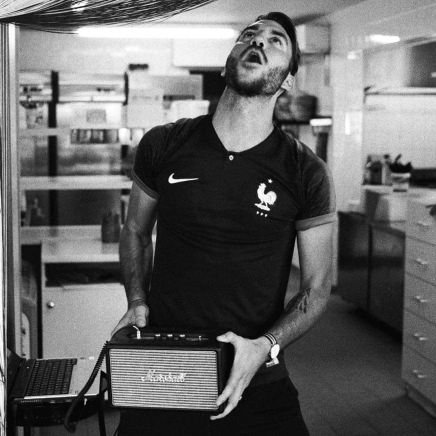 ValentinTexier's profile picture. #CM #Sound #epicurien #AmSud #Football #PSG #Tattoo Make me feel good ^_* #France #Travel 🎧🍷🔴🔵🍀🇫🇷