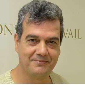 Enseignant, syndicaliste et militant FSU, professeur de l’enseignement professionnel (PLP).