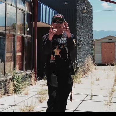 mcx_505_music's profile picture. 🎙 Hip Hop Artist || 🗣 Host of The Badger's Den Podcast || 🌎 Follow on IG mcx505 & thebadgersden_ || 🎶 NEW MUSIC VIDEO OUT NOW!! 🔽🔽🔽