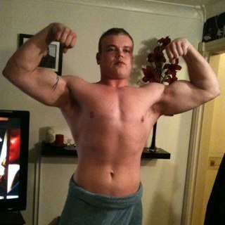 excuse the pic im not vain i just used to be obese so thought id show off a bit lol