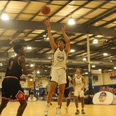 aacosta_0's profile picture. Vermilion CC🏀/K,P @Vermilion CC