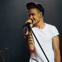 payno~mollie(@lp1_payno) 's Twitter Profile Photo