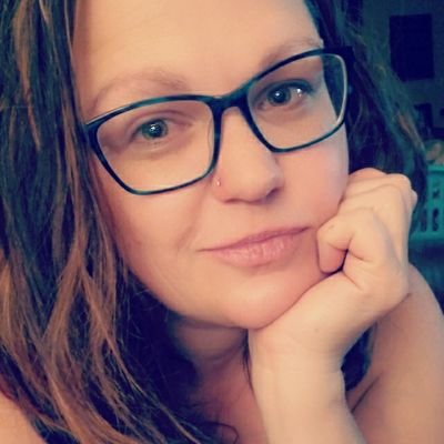 Profile Picture of Jodie Leschuk (@JLeschuk) on Twitter