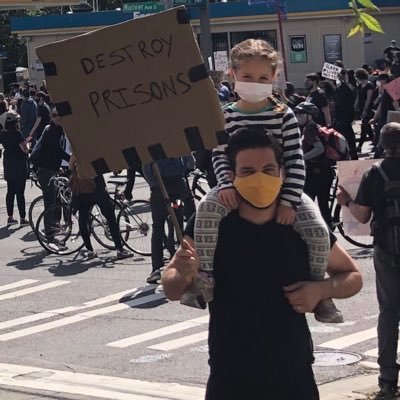 yourdadisshowin's profile picture. 