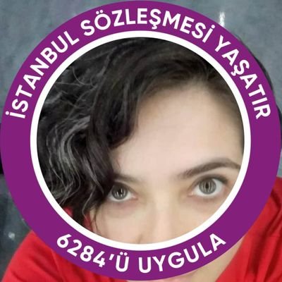 Listening, watching, reading, writing, and criticizing ever since I could remember. Kendimi bildim bileli dinliyor, izliyor, okuyor, yazıyor ve eleştiriyorum.