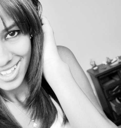 isnotfair_'s profile picture. Esse mundo perfeito nunca vai existir.