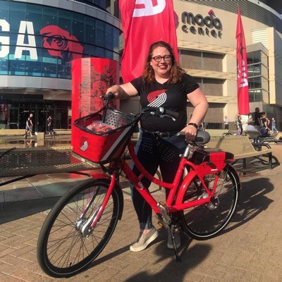 hannahschafer's profile picture. Portland ➡️ Tel Aviv ➡️ Portland.