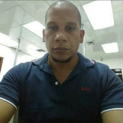 Dominicano que le duele su país y preocupado por el futuro de nuestros hijos. Ingeniero Informático, Orgulloso de Yamasa, sencillo hijo de Altagracia y Maelo.