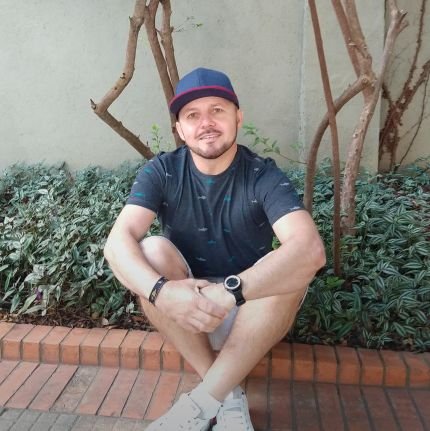 Fabinho20990599's profile picture. Leitor assíduo 📚
Pesquisador📊
Defensor da democracia e da liberdade!
Amante de café! ☕