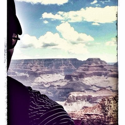 dlomac's profile picture. 