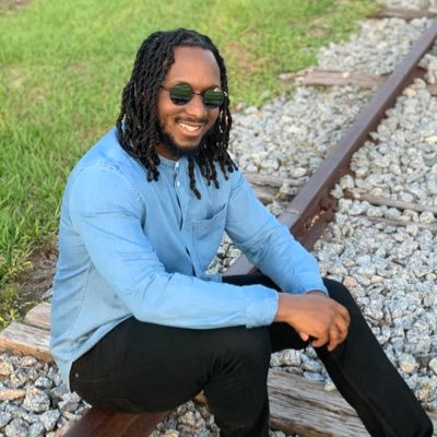 Adding positivity and peace to your timeline. Relevant relatable encouragement from the Bible.📖✝️ Teacher by profession 👨🏾🏫Preacher by confession.🗣