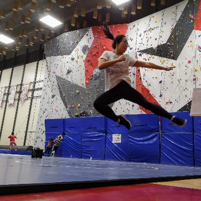SophiesCodes's profile picture. rock climbing & coffee ☆ @SFUPsychology alumna, class of covid ☆@SheCodes alumna ☆ currently self-learning #Kotlin ☆ #WomenInTech #AndroidDev ☆