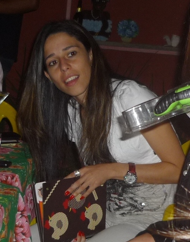 Jornalista, produtora cultural, voluntária. Escrevi e produzi o livro A Vila das Torres contada por seus moradores e o site http://t.co/NRUGrCLNKS.