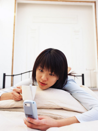 ai_narasaki's profile picture. ビーズアクセサリーを作っています。
シンプルなものから、ゴージャスに見えるものまで
何でも出来てしまうのが、ビーズアクセサリーの魅力です。
ビーズアクセサリーを作る時のコツなどを紹介していきます。