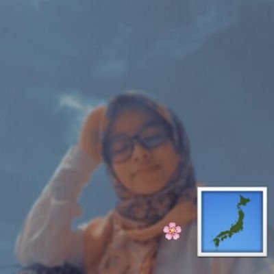HQieee's profile picture. Just be yourself💘
ig : _.aqilahhhh_