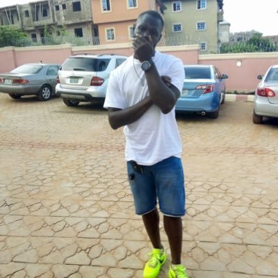 I’m a football lover Also a die hard gunner Let’s make this world a better place for you and for me Team follow4Follow 😂😂