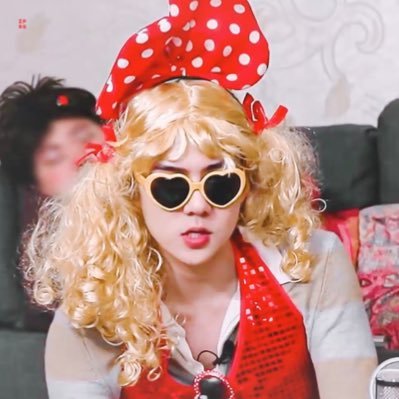 Sunnieeeeluvri's profile picture. 