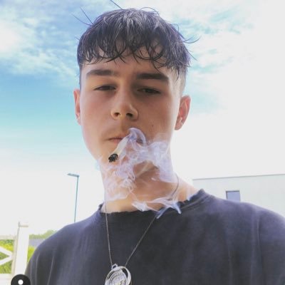 MatthoSuzzi1's profile picture. 18 yo / LH
