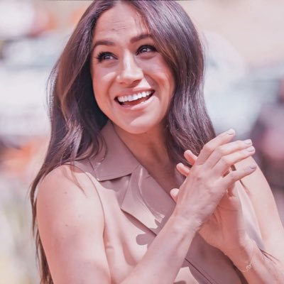 cutebbymeg's profile picture. 