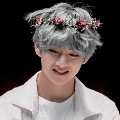 LyyInd's profile picture. flowflow