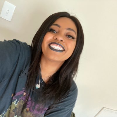 20 // aspiring UX/Product Designer // #blacklivesmatter