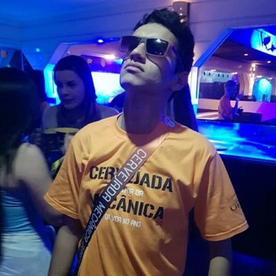 Biludindo's profile picture. Busquem conhecimento.