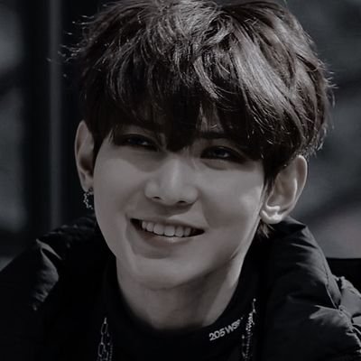 dreanichy's profile picture. ㅤㅤㅤㅤ  ㅤ ˛ ˛  𝑺𝑻𝒀𝑳𝑰𝑺𝑻 — crazy 00's boy. ㅤㅤㅤㅤ   ㅤㅤㅤㅤ    fαther αnd ın hıs spαre tıme, skαter.