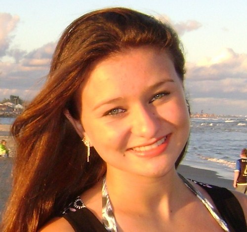 carolgelinger's profile picture. 