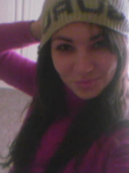 Angeliquezub's profile picture. Saya sayang keluarga,sodara,pacar,teman dan semuanya.alhamdulillah.dan aku nggak pengen kehilangan satupun dari mereka.