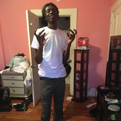 Zay01766251's profile picture. LTM💯💸💰on Larry LLJR LLGG fly high my boys 💯⛽️😈7️⃣4️⃣ From the City 🌃 Age 21