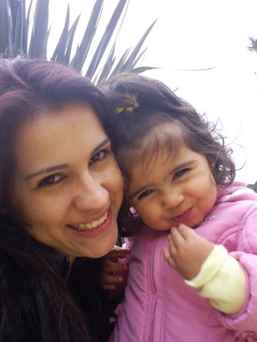 mulher de Deus esposa do Rafa um Marido maravilhoso e Mãe da Manu uma Princesa do Senhor!!!