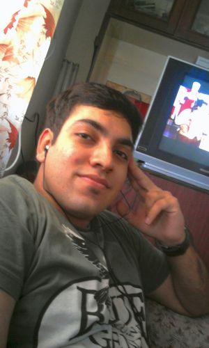 DinuSachdev's profile picture. DIY fanatic, audio enthusiast, Gear head..