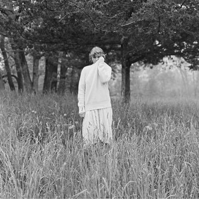 rebelswift13's profile picture. insta 👉🏼arianeg22 💋