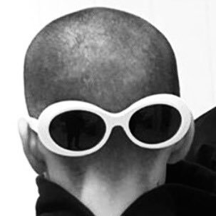 kkdbd6's profile picture. 偶尔好色，经常偶尔
谢绝纹身，同性