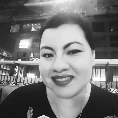 La_Vildito's profile picture. Devota, la versión femenina de Dr. jekyll and Mr.Hyde, ex-adicta a complicarme la existencia y enamorada de los animales en especial de los perros...