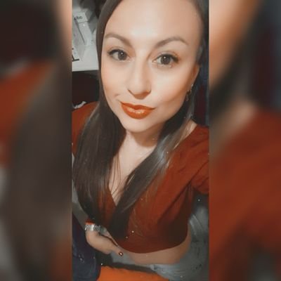 JuGuerreroD's profile picture. Psicóloga de profesión. Erén, Ellie, Bacca y Kathy los amo 😍💕