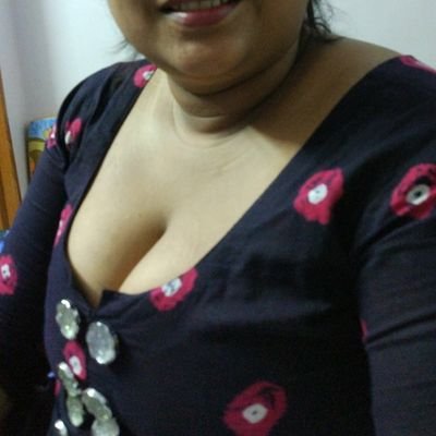 Slutty Pure hotwife of a cuck. spoild bitch#cumslut #hotwife #bbw #blowjobs #boobs #mom #incest #bigtits #mistress
i only response to cash ... ₹1000 initial