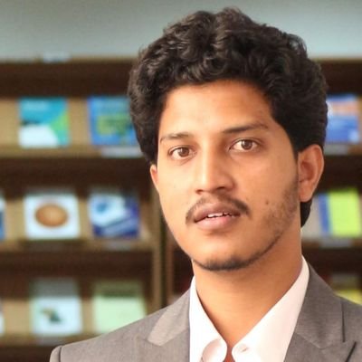 Santhosh | ENLIGHTENMENT INFLUENCER
🤟On a mission to Enlighten 1 lakh people by 2025
🈴️Minimalist
🕊Teacher
👨⚕️Surgeon Doctor
📱instagram id-santhoshk7